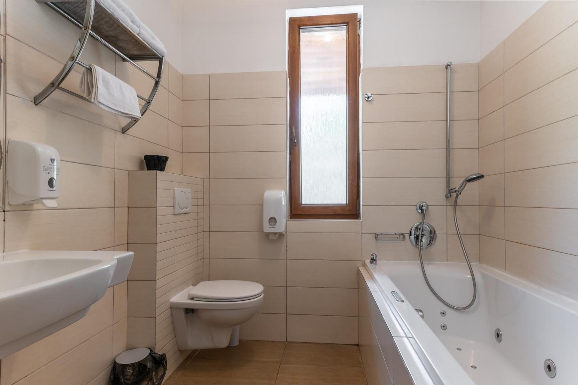 Archa Hotel Alamóc Kültér fotó